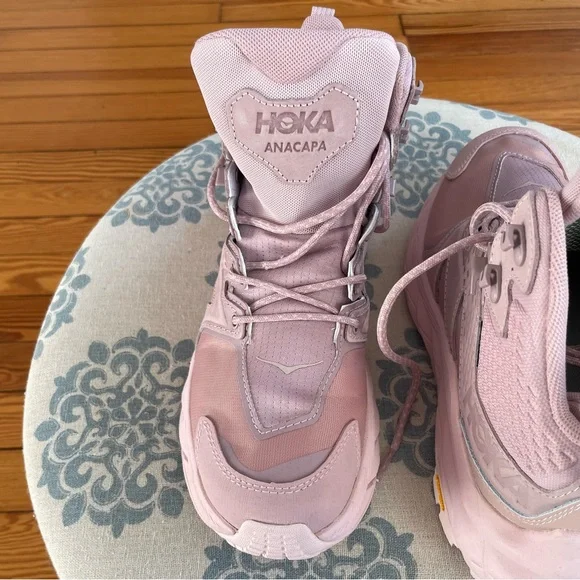 Hoka Women's Anacapa Mid GTX hiking boots in the color Pale Mauve/Pink - Picture 7 of 8